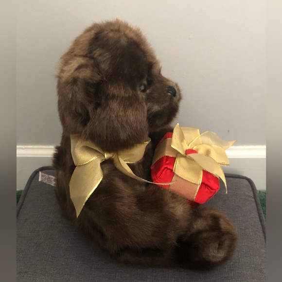 GUND Teddy Bear Plush holding gift box - Picture 5 of 7